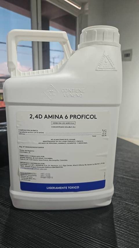 Envase blanco de herbicida 2,4-D Amina 6 Proficol con etiqueta frontal visible.